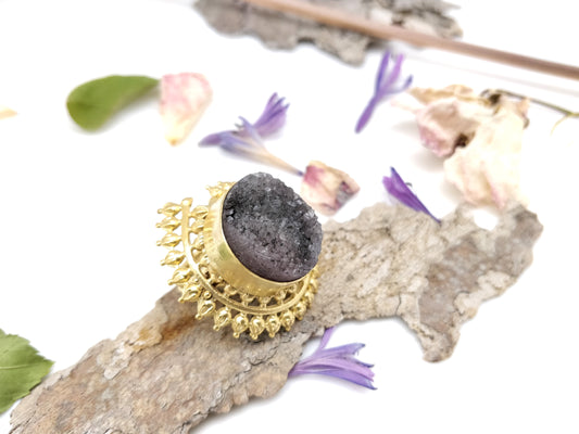 Sugar Druzy Gold Flower Ring - shopzeyzey