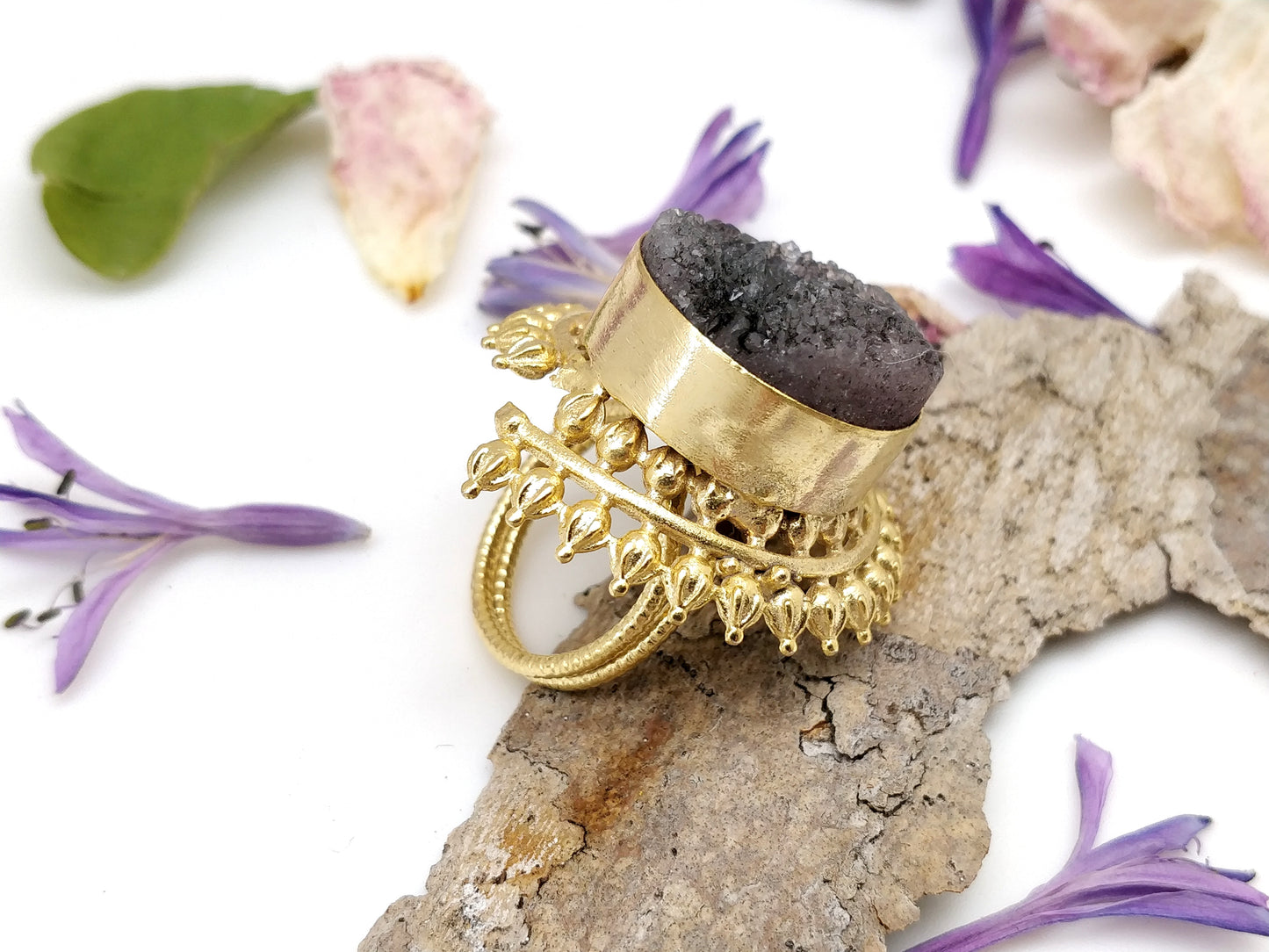 Sugar Druzy Gold Flower Ring - shopzeyzey