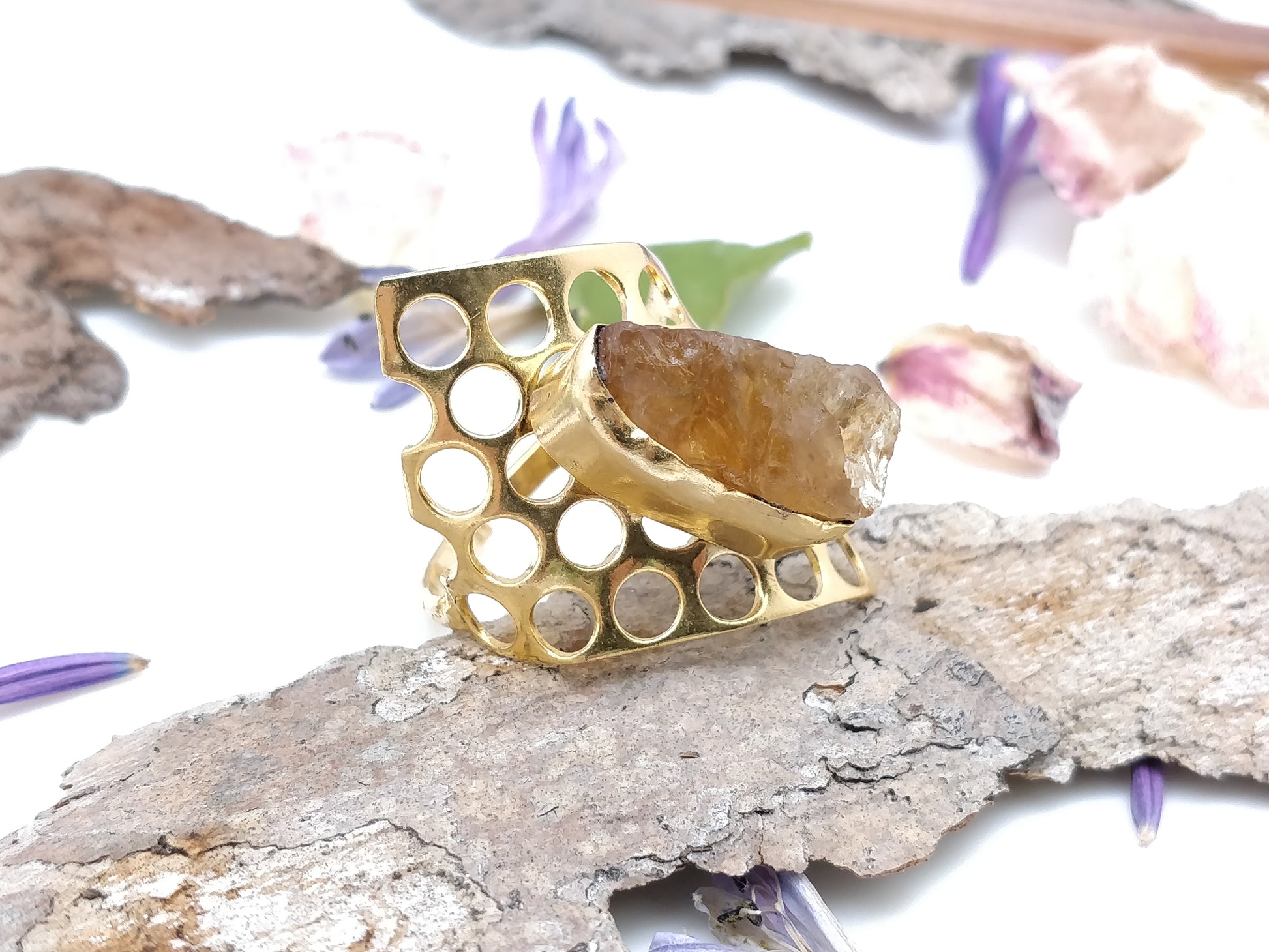 Rough Citrine Gold Ring - shopzeyzey